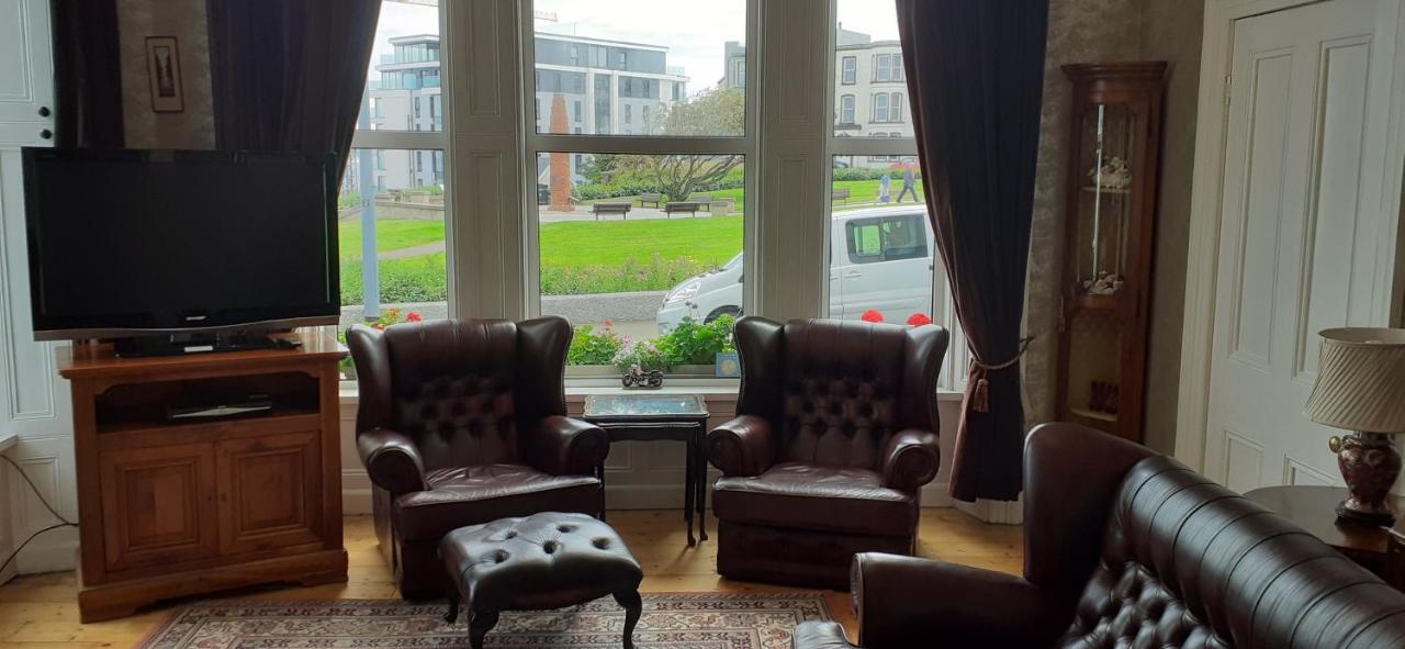Mervue Apartment, 4 Causeway View, Portrush Exteriör bild
