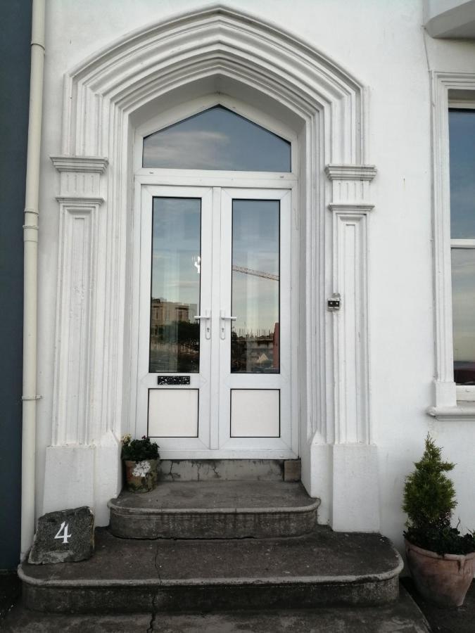 Mervue Apartment, 4 Causeway View, Portrush Exteriör bild